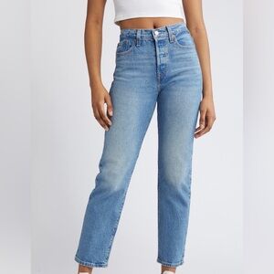 Levi's Women's Straight Leg Jeans - Light Blue